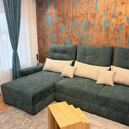 Hausberg بيت للعطل