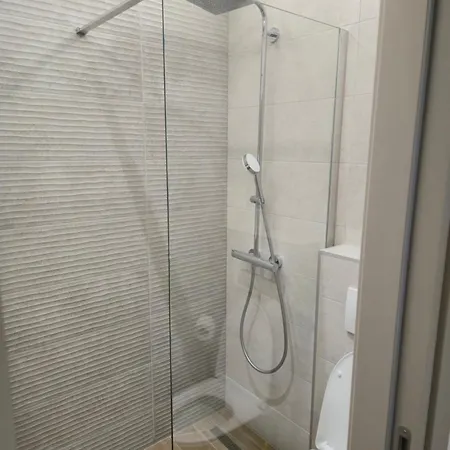 Hausberg * براشوف
