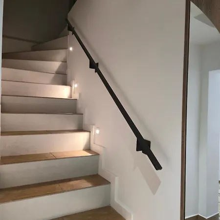 Hausberg بيت للعطل *
